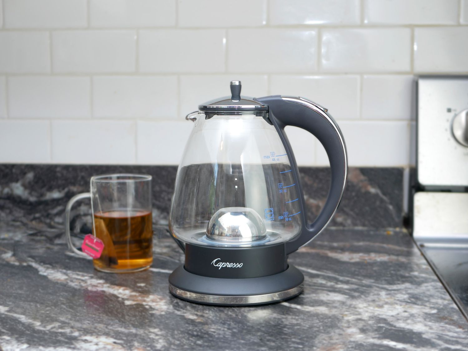 Find the Perfect Kettle for Your Office Desk Setup